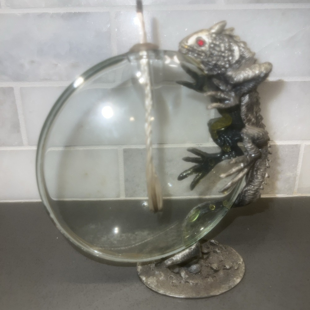 Lamp Oil Mystical, "DRAGON/LIZZARD" Flat Round Glass Pewter Base Rare